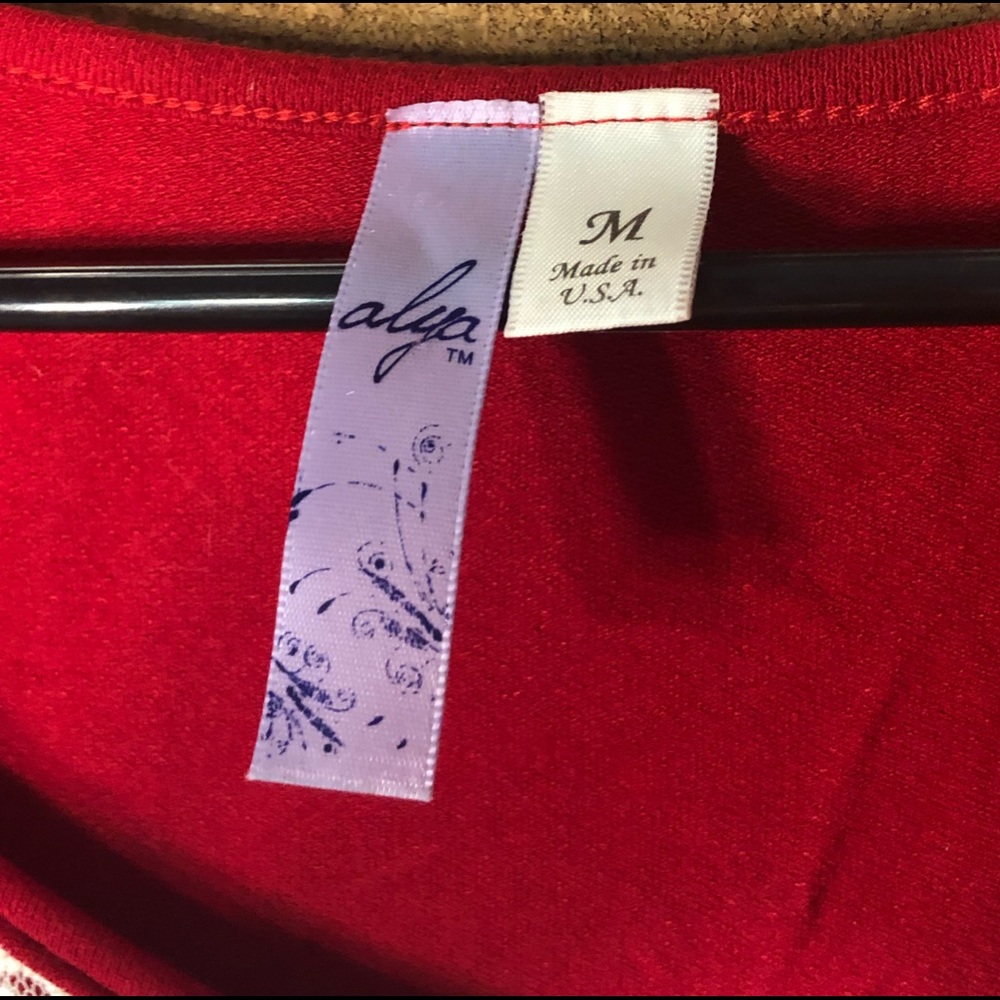 Red blouse - Picture 2 of 3